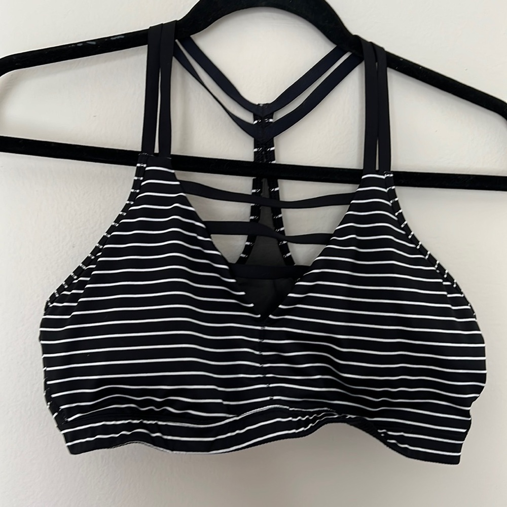 VS sports bra